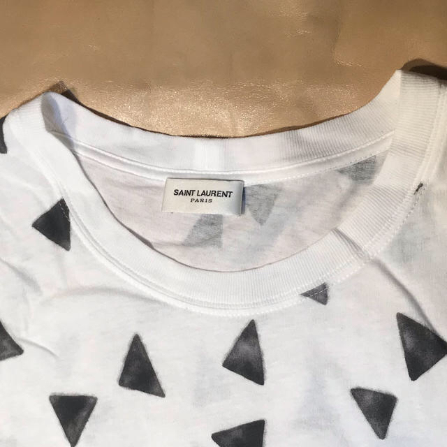 Saint Laurent(サンローラン)のSAINT LAURENT PARIS Tシャツ メンズのトップス(Tシャツ/カットソー(半袖/袖なし))の商品写真