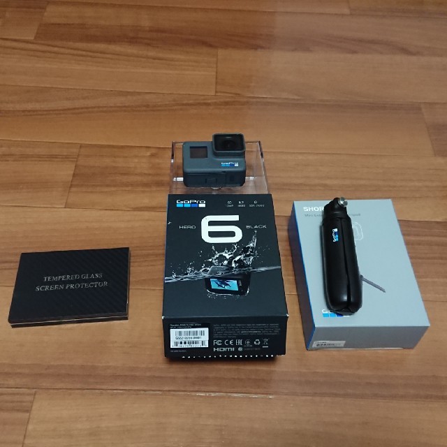 gopro hero6 完品 オマケ付 shorty(セルカ棒)  保護フィルムビデオカメラ