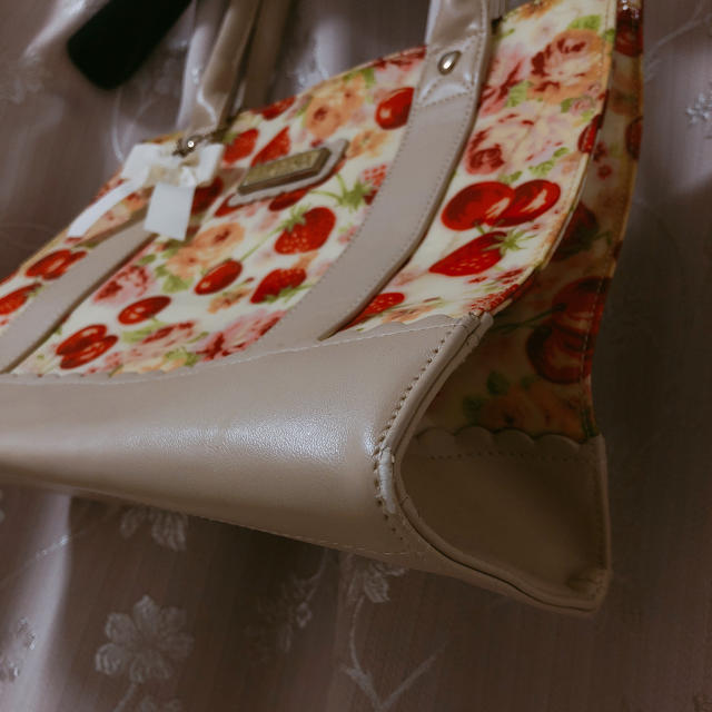 LIZ LISA(リズリサ)のLIZLISA♡ハンドバッグ レディースのバッグ(ハンドバッグ)の商品写真