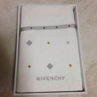 ジバンシィ(GIVENCHY)のバスタオル♡(その他)