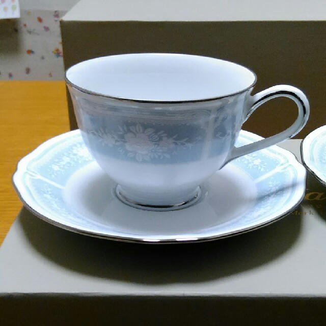 Noritake(ノリタケ)のノリタケ　ティーカップ　ソーサー　2客セット インテリア/住まい/日用品のキッチン/食器(グラス/カップ)の商品写真