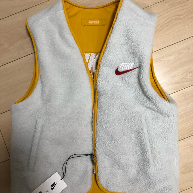 Supreme(シュプリーム)のSupreme nike vest メンズのトップス(ベスト)の商品写真