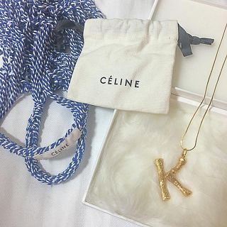 数回使用 美品 完売人気品 CELINE レターネックレス アルファベット Y