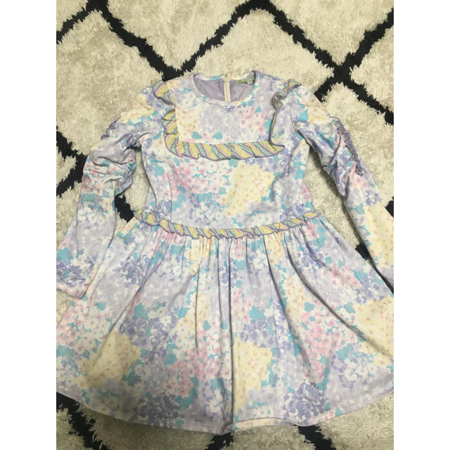 fafa(フェフェ)のfafa ワンピース 120 キッズ/ベビー/マタニティのキッズ服女の子用(90cm~)(ワンピース)の商品写真