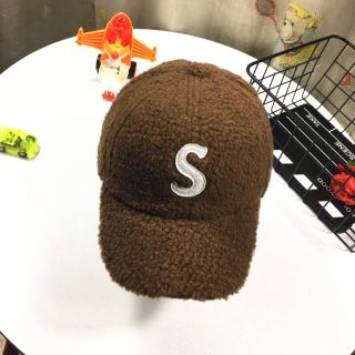 シュプリーム(Supreme)の専用 新品 Sロゴ キャップ キッズ ブラウン(帽子)