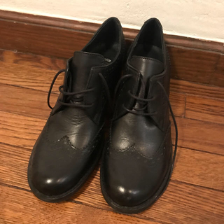 【新品】イタリアで購入 黒 ブーツ おじ靴 パンプス チャーチ好きな方(ローファー/革靴)