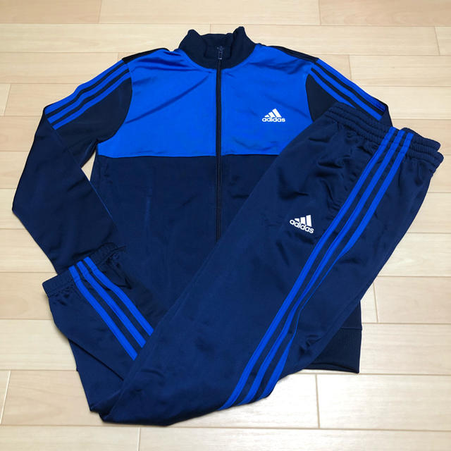 adidas(アディダス)の新品 adidas アディダス ジャージ 上下セット キッズ/ベビー/マタニティのキッズ服男の子用(90cm~)(その他)の商品写真