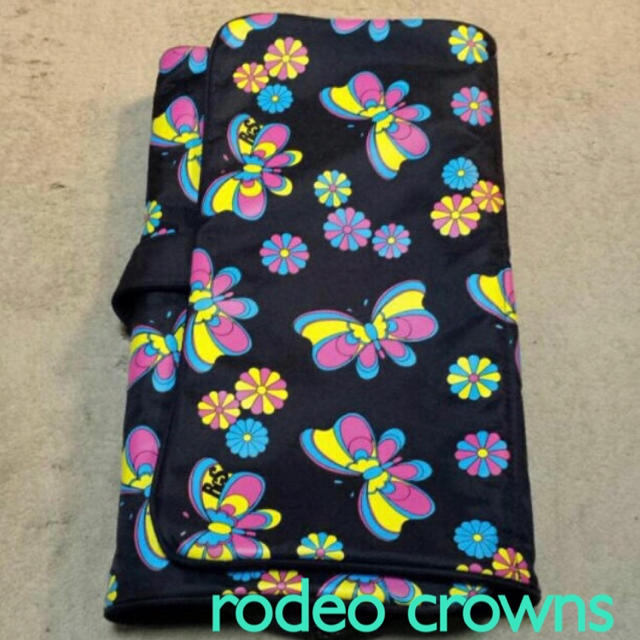 RODEO CROWNS(ロデオクラウンズ)のロデオ ノベルティ マルチポーチ レディースのファッション小物(ポーチ)の商品写真