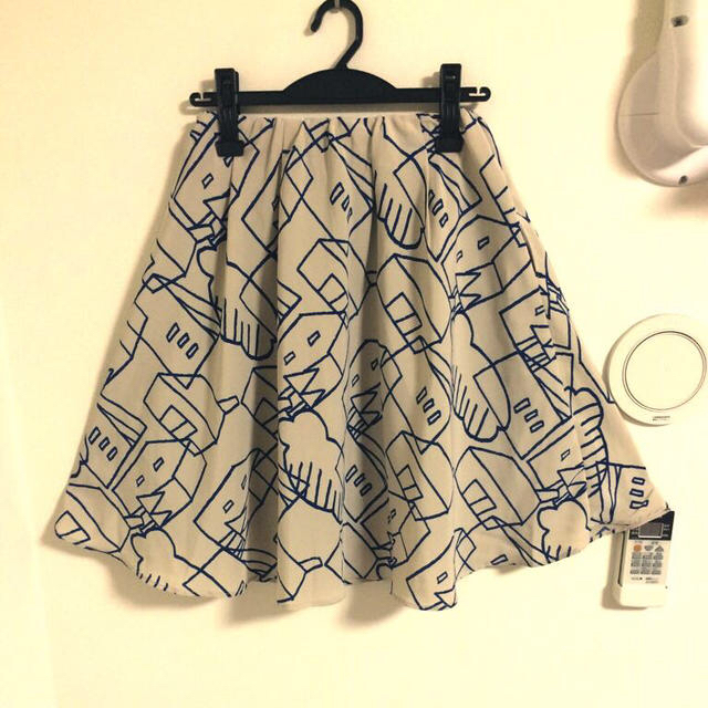 POU DOU DOU(プードゥドゥ)のプードゥドゥ☆おうち柄フレアスカート レディースのスカート(ひざ丈スカート)の商品写真