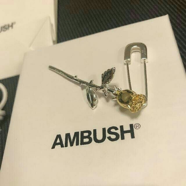 AMBUSH(アンブッシュ)のAMBUSH ROSE　ピアス　 レディースのアクセサリー(ピアス)の商品写真