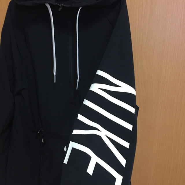 NIKE(ナイキ)のNIKE✔️ レディースのジャケット/アウター(ナイロンジャケット)の商品写真