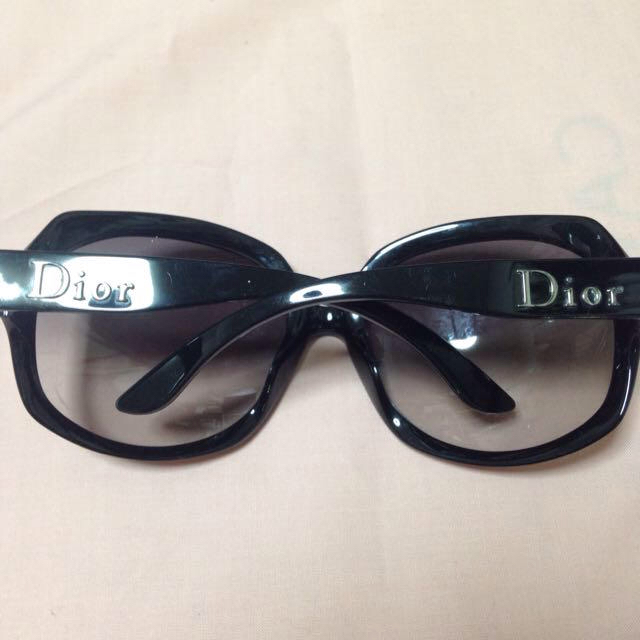 Dior(ディオール)のDior glossy レディースのファッション小物(サングラス/メガネ)の商品写真