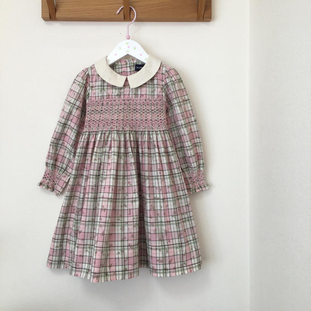 Ralph Lauren(ラルフローレン)の美品☆ラルフローレンスモッキングワンピース キッズ/ベビー/マタニティのキッズ服女の子用(90cm~)(ワンピース)の商品写真