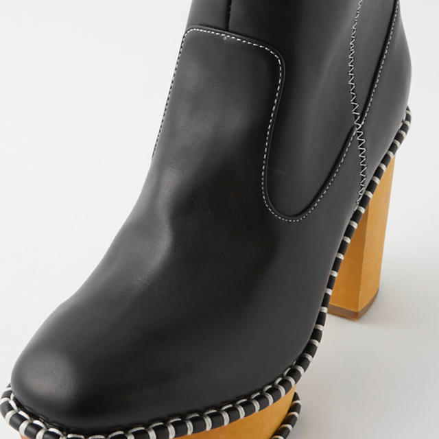 moussy - MOUSSY WOOD SOLE BOOTS 新品 正規品の通販 by minami's shop｜マウジーならラクマ