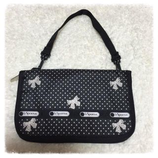 レスポートサック(LeSportsac)のLEsportsac パスポートケース(名刺入れ/定期入れ)