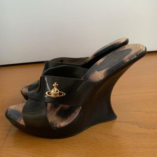 ヴィヴィアンウエストウッド(Vivienne Westwood)のヴィヴィアンウエストウッド サンダル(サンダル)