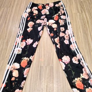 アディダス(adidas)のadidas OTサイズ パンツ ジャージ 花柄(その他)