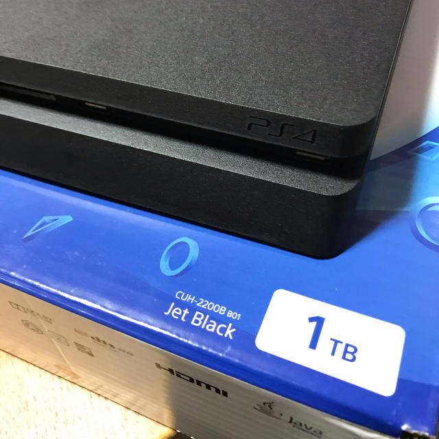 PlayStation4(プレイステーション4)のPS4 2200 1TB ジャンク エンタメ/ホビーのゲームソフト/ゲーム機本体(家庭用ゲーム機本体)の商品写真