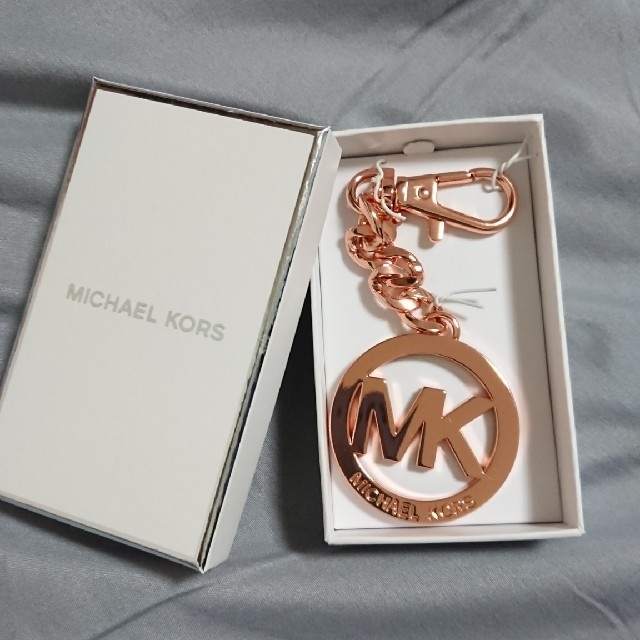 Michael Kors(マイケルコース)のMICHEAL KORS キーホルダー ピンクゴールド レディースのファッション小物(キーホルダー)の商品写真