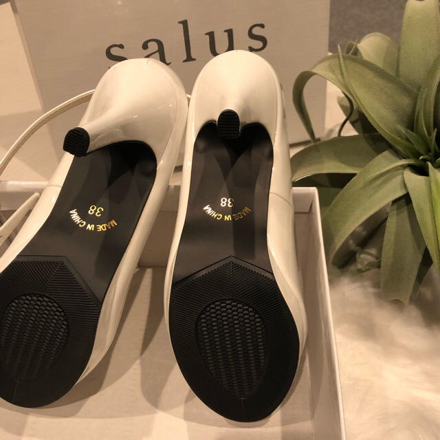 salus(サルース)のsalus アンクストラップパンプス 24センチ レディースの靴/シューズ(ハイヒール/パンプス)の商品写真