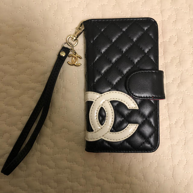 CHANEL - CHANEL iPhoneケースの通販 by ナ｜シャネルならラクマ