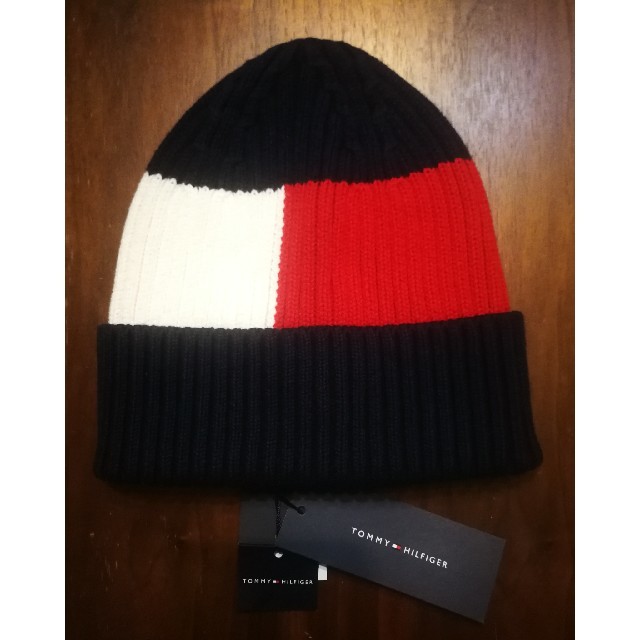 TOMMY HILFIGER(トミーヒルフィガー)のトミーヒルフィガー　新品　ユニセックス　ニットキャップ メンズの帽子(ニット帽/ビーニー)の商品写真