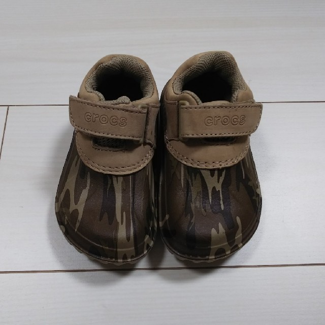 crocs(クロックス)のクロックス キッズシューズ  14センチ キッズ/ベビー/マタニティのベビー靴/シューズ(~14cm)(サンダル)の商品写真