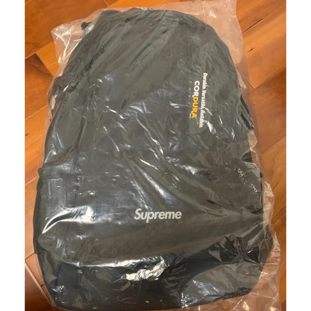 Supreme 18ss backpack