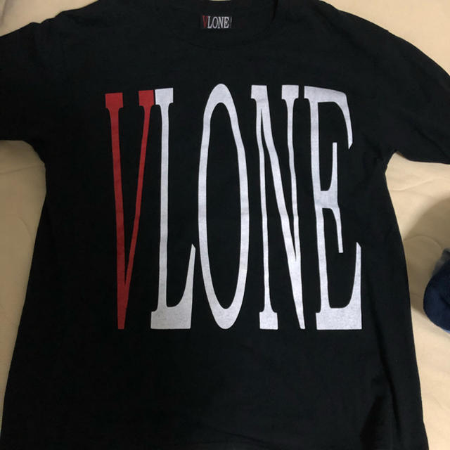 VLONE tシャツ