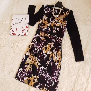 ダイアンフォンファステンバーグ(DIANE von FURSTENBERG)の[新品同様]ダイアンフォン“大人エレガントデザイン“の美スタイルワンピース(ひざ丈ワンピース)