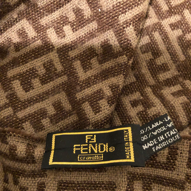 FENDI(フェンディ)のFENDIマフラー レディースのファッション小物(マフラー/ショール)の商品写真