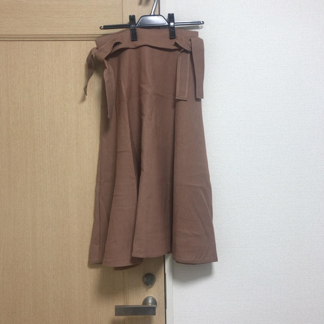 MERCURYDUO(マーキュリーデュオ)のMERCURYDUO フレアスカート 新品 レディースのスカート(ひざ丈スカート)の商品写真