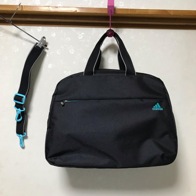 adidas(アディダス)の新品未使用！アディダス ボストンバッグ！！ レディースのバッグ(ボストンバッグ)の商品写真