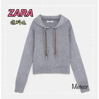 ザラ(ZARA)の【新品未使用】ZARAシャイニースウェットニットパーカー(ニット/セーター)