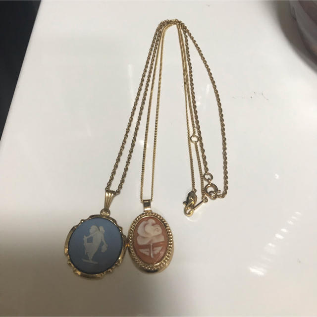 WEDGWOOD(ウェッジウッド)のWEDGWOODとAVON ネックレスセット レディースのアクセサリー(ネックレス)の商品写真