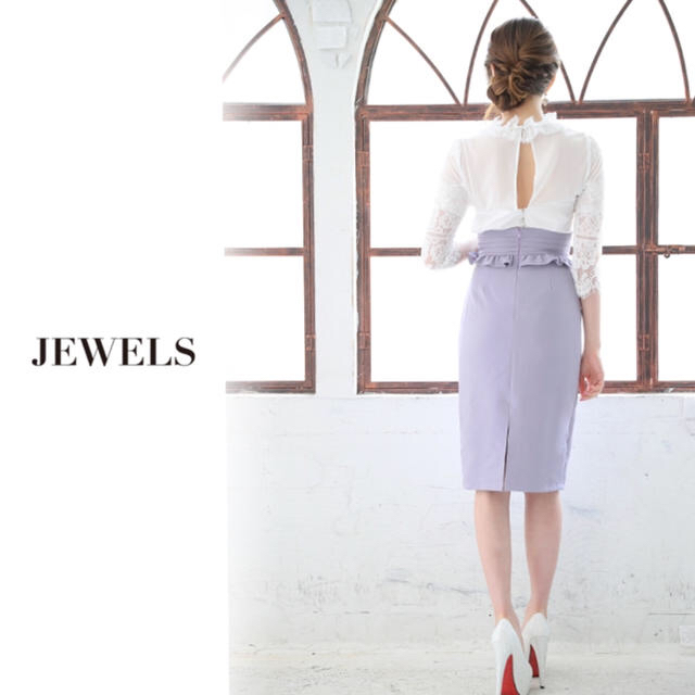 JEWELS(ジュエルズ)のJEWELS 美品✨ セットアップ/レーストップスxハイウエストスカート レディースのフォーマル/ドレス(ミディアムドレス)の商品写真