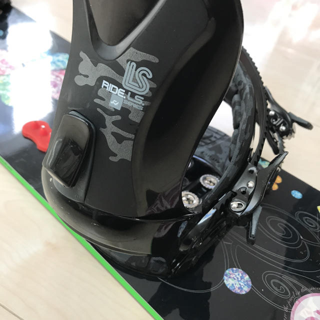 K2(ケーツー)のスノーボード142cm★K2ビンディングRIDE黒ブラックハートスノボ スポーツ/アウトドアのスノーボード(ボード)の商品写真