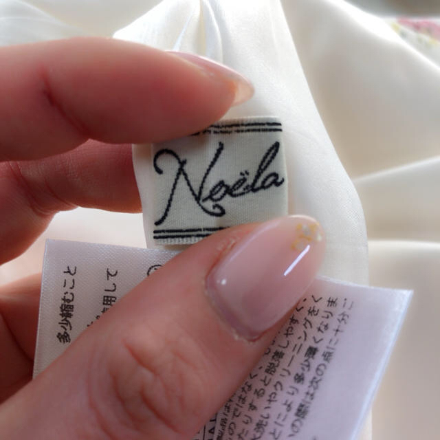 Noela(ノエラ)のsaki様専用 Noela ノエラ 水彩 花柄スカート レディースのスカート(ひざ丈スカート)の商品写真