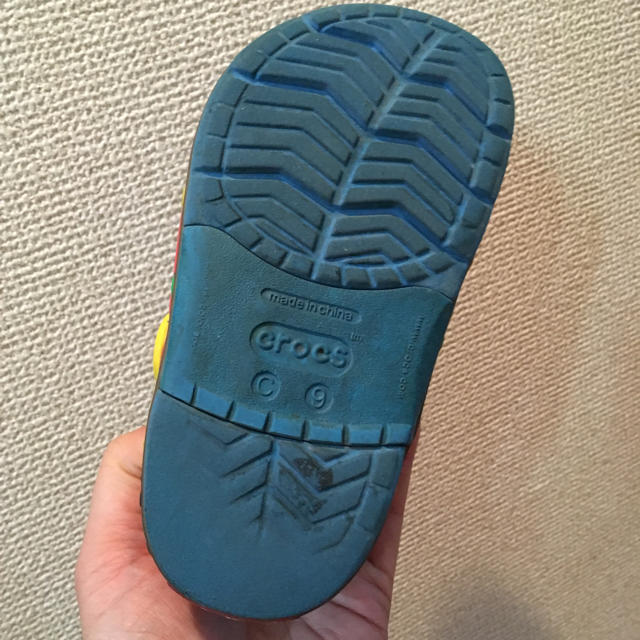 crocs(クロックス)のクロックス 恐竜 キッズ/ベビー/マタニティのベビー靴/シューズ(~14cm)(サンダル)の商品写真