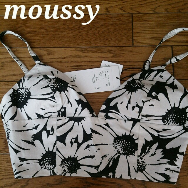 moussy(マウジー)の【未使用】フラワー柄ビスチェ レディースのトップス(ベアトップ/チューブトップ)の商品写真