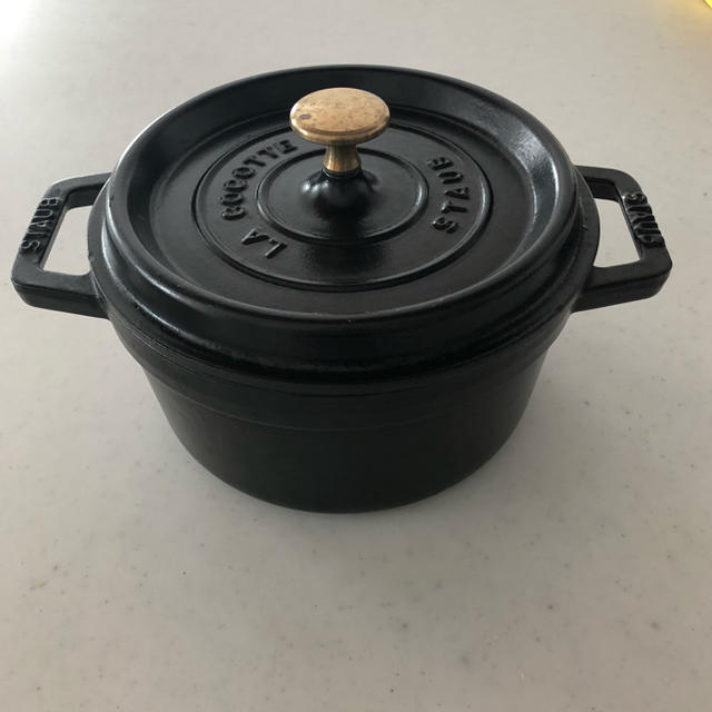 STAUB(ストウブ)のストウブ staub  鍋 20 インテリア/住まい/日用品のキッチン/食器(調理道具/製菓道具)の商品写真