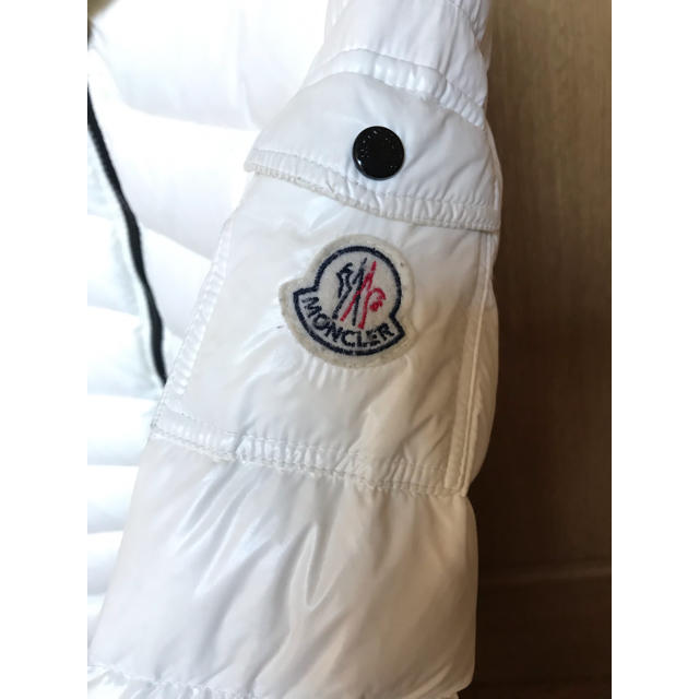 MONCLER(モンクレール)のモンクレール  ダウン 8A 128 キッズ/ベビー/マタニティのキッズ服女の子用(90cm~)(ジャケット/上着)の商品写真