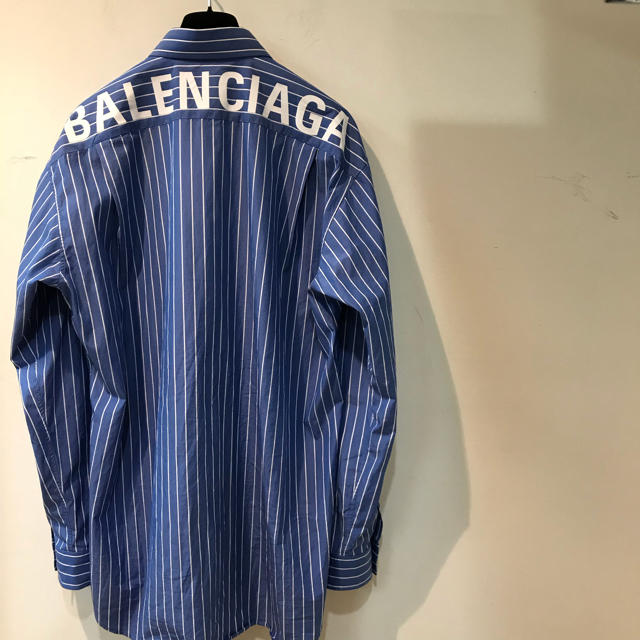 満点の Balenciaga バレンシアガ シャツ ロゴ バック オーバーサイズ