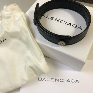 バレンシアガ(Balenciaga)の『BALENCIAGA』 バレンシアガ ブレスレット ブラック レザー(ブレスレット)