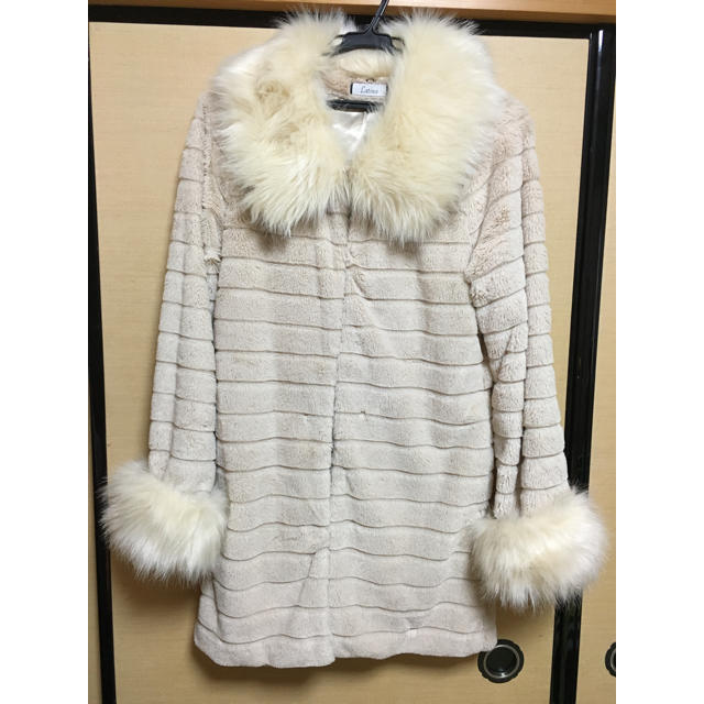 ANAP Latina(アナップラティーナ)のファーコート レディースのジャケット/アウター(毛皮/ファーコート)の商品写真