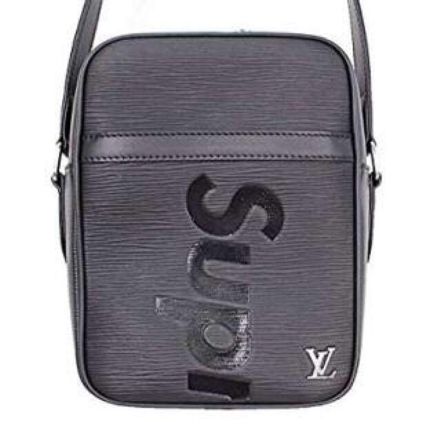 Louis Vuitton × Supreme  Shoulder Bag