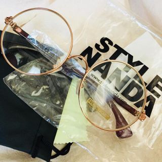 スタイルナンダ(STYLENANDA)のSTYLE NANDA 新品 ★まるメガネ★ 保存袋付き ダテメ 韓国 fdom(サングラス/メガネ)