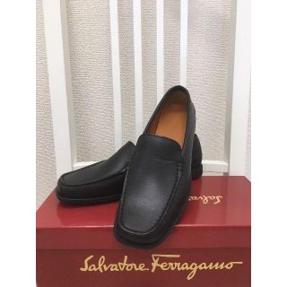 サルヴァトーレフェラガモ(Salvatore Ferragamo)のFerragamo フェラガモ レディース ドライビング ローファー 美品(ローファー/革靴)