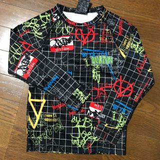 バートン(BURTON)のBurtonインナーkidsのXSになります。(ウエア/装備)