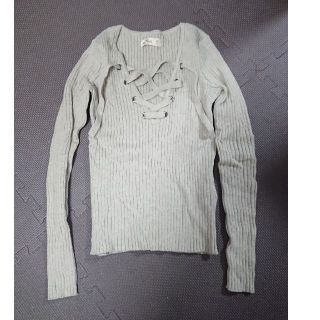 ホリスター(Hollister)の【HOLLISTER】胸元レースアップ リブニット(ニット/セーター)